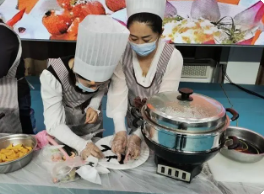 临沂第一届女职工烹饪专业技能竞赛开赛